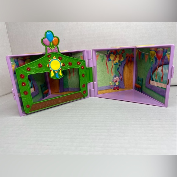 2003 Mattel Dora the Explorer toy figure or cake topper plastic Birthday box - Picture 9 of 15